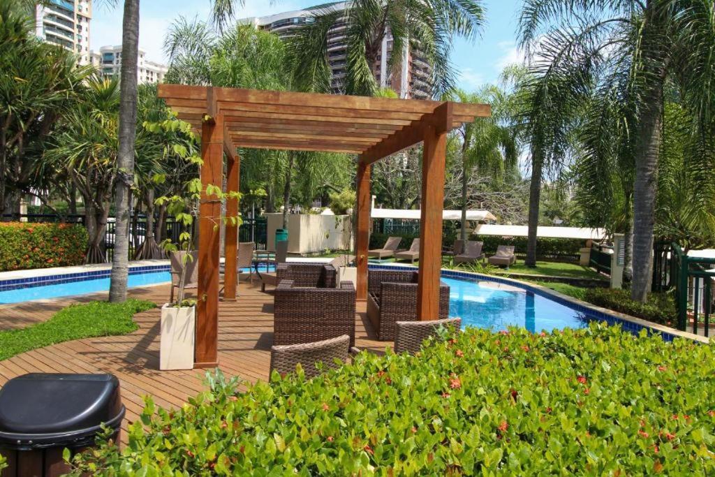 Barra Da Tijuca - 508 - De Frente Para Maravilhosa Piscina - Estacionamento Gratuito - Academia Comphania Atletica - Balsa Para Praia Gratis - Microondas - Geladeira Grande - Recepcao 24Horas - Wi-Fi - Com Pia Рио-де-Жанейро Экстерьер фото