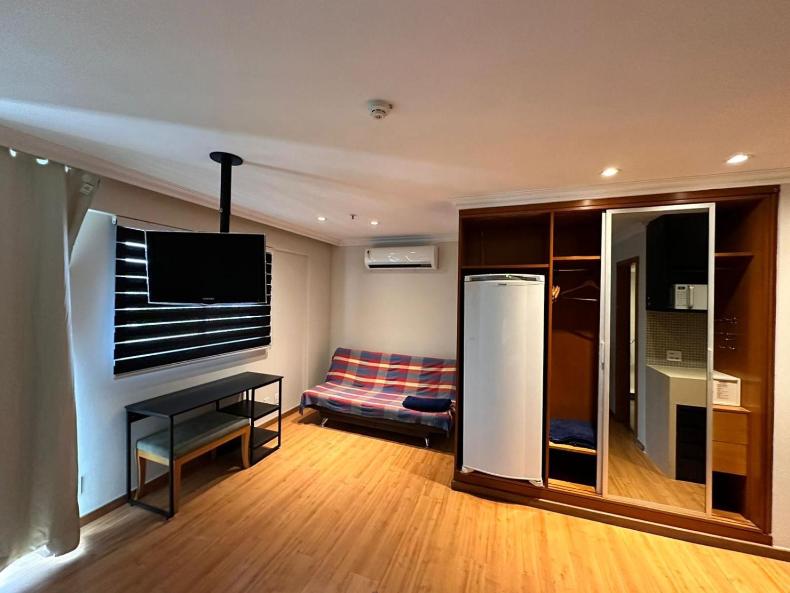 Barra Da Tijuca - 508 - De Frente Para Maravilhosa Piscina - Estacionamento Gratuito - Academia Comphania Atletica - Balsa Para Praia Gratis - Microondas - Geladeira Grande - Recepcao 24Horas - Wi-Fi - Com Pia Рио-де-Жанейро Экстерьер фото