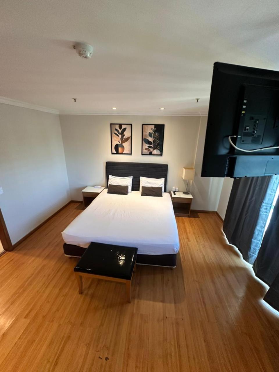 Barra Da Tijuca - 508 - De Frente Para Maravilhosa Piscina - Estacionamento Gratuito - Academia Comphania Atletica - Balsa Para Praia Gratis - Microondas - Geladeira Grande - Recepcao 24Horas - Wi-Fi - Com Pia Рио-де-Жанейро Экстерьер фото