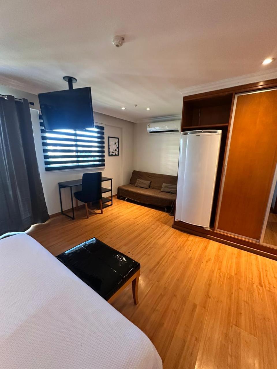 Barra Da Tijuca - 508 - De Frente Para Maravilhosa Piscina - Estacionamento Gratuito - Academia Comphania Atletica - Balsa Para Praia Gratis - Microondas - Geladeira Grande - Recepcao 24Horas - Wi-Fi - Com Pia Рио-де-Жанейро Экстерьер фото